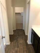14907 Retha Pass in Austin, TX - Foto de edificio - Building Photo