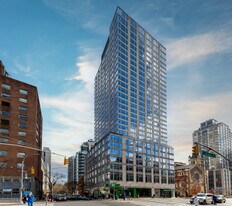 The Laurel Condominiums in New York, NY - Building Photo