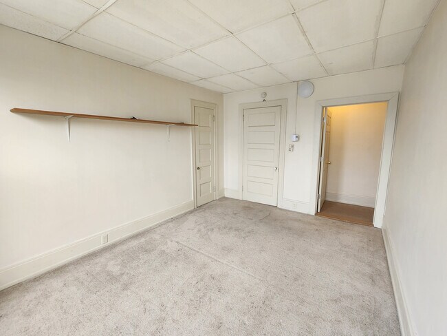 437 N Front St in Milton, PA - Foto de edificio - Building Photo