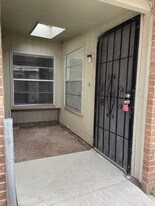 8154 St Andrew Ln in El Paso, TX - Building Photo