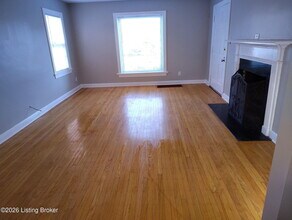 3253 Lexington Rd in Louisville, KY - Building Photo - Building Photo