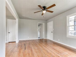 512 SW 49th St in Oklahoma City, OK - Building Photo - Building Photo