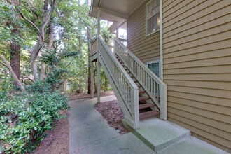 1003 Country Park Dr in Smyrna, GA - Building Photo - Building Photo