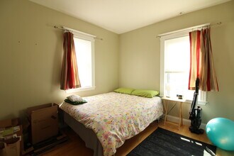 7 Ashland St, Unit 2 in Somerville, MA - Building Photo - Building Photo