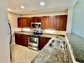 253 10th Ave in San Diego, CA - Building Photo - Building Photo