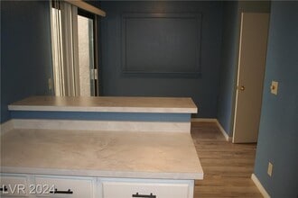 2616 Aracatuba Ave in Las Vegas, NV - Foto de edificio - Building Photo