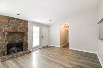 2564 Snake Ct in Ellenwood, GA - Building Photo - Building Photo