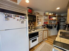 210 Willow Point Rd in Manson, WA - Building Photo - Building Photo