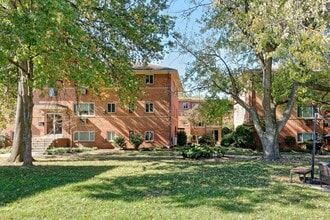 Del Ray Bellefonte in Alexandria, VA - Foto de edificio - Building Photo