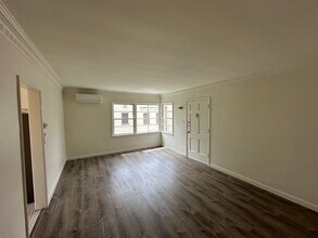 Lovely Cozy & Spacious renovated 1 Bedroom in Los Angeles, CA - Building Photo - Building Photo