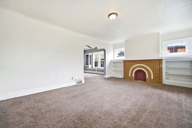 389 E 116th St in Cleveland, OH - Building Photo - Building Photo