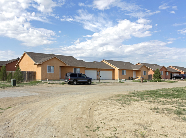 161-199 S Stardust Dr in Pueblo, CO - Foto de edificio - Building Photo