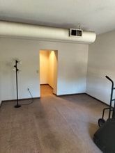 146 High St in Milford, CT - Building Photo - Building Photo