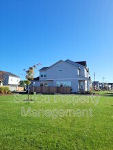 3887 SE Muddy Ln in Hillsboro, OR - Building Photo - Building Photo