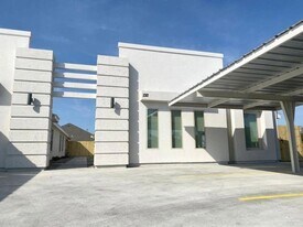 3907 Bella Costa Dr in Weslaco, TX - Building Photo