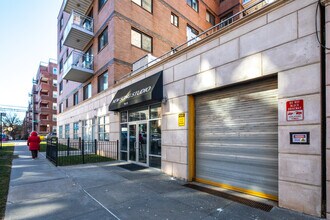 Garden Hill in Rego Park, NY - Building Photo - Building Photo