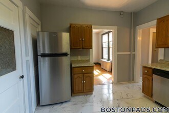 24 Leamington Rd in Boston, MA - Foto de edificio - Building Photo