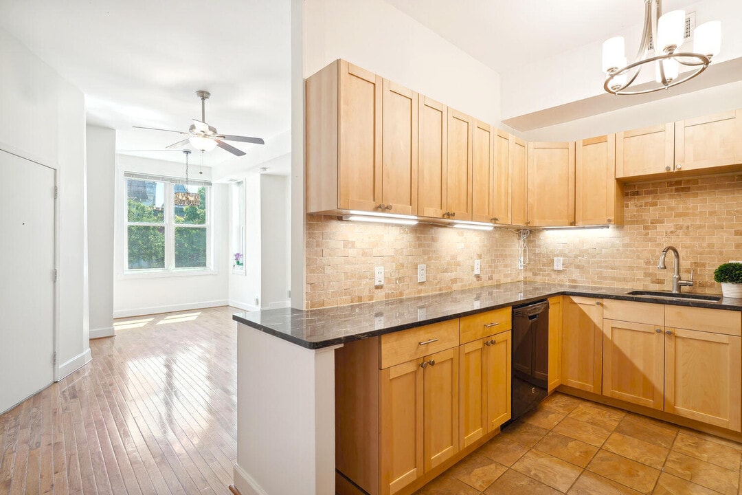 724 5th ST NE in Washington, DC - Building Photo