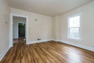 17 Sylvan St in Battle Creek, MI - Building Photo - Building Photo
