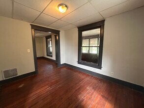 510 W Townsend St in Danville, IL - Building Photo - Building Photo