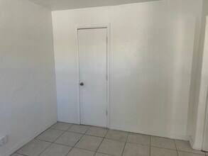 1305 NW 2nd St, Unit 1 in Fort Lauderdale, FL - Building Photo - Building Photo