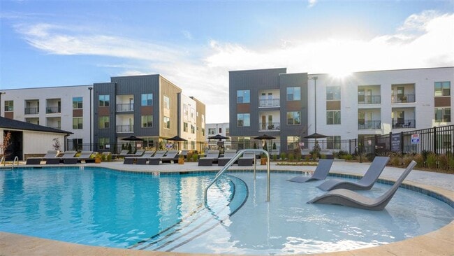 Elwood Apartments in Indian Trail, NC - Building Photo - Building Photo