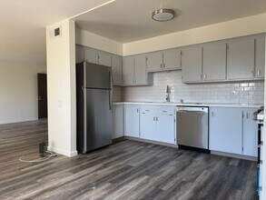 Sierra Vista 55+ Community in La Mesa, CA - Building Photo - Building Photo