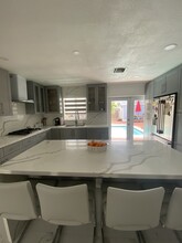 6381 Moseley St in Hollywood, FL - Building Photo - Building Photo