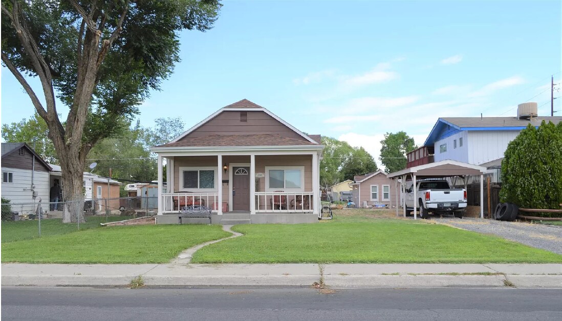 2240 Elm Ave, Unit B in Grand Junction, CO - Building Photo