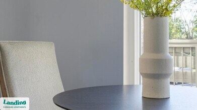 1000 Forestview Dr in Oakwood, GA - Building Photo - Building Photo