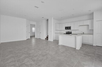 2474 Skyline Lp in Kissimmee, FL - Building Photo - Building Photo