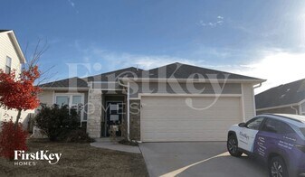 612 NW 182nd St in Edmond, OK - Building Photo