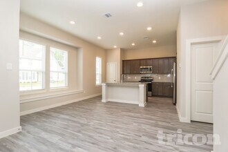 9835 Willow Creek Commerce Dr in Tomball, TX - Building Photo - Building Photo