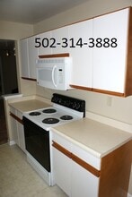 2060 Leland Dr in Shelbyville, KY - Building Photo - Building Photo