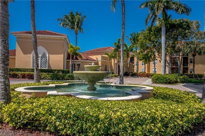 8736 River Homes Lane in Bonita Springs, FL - Foto de edificio