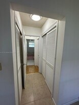 1400 NW 43rd Ter, Unit 1