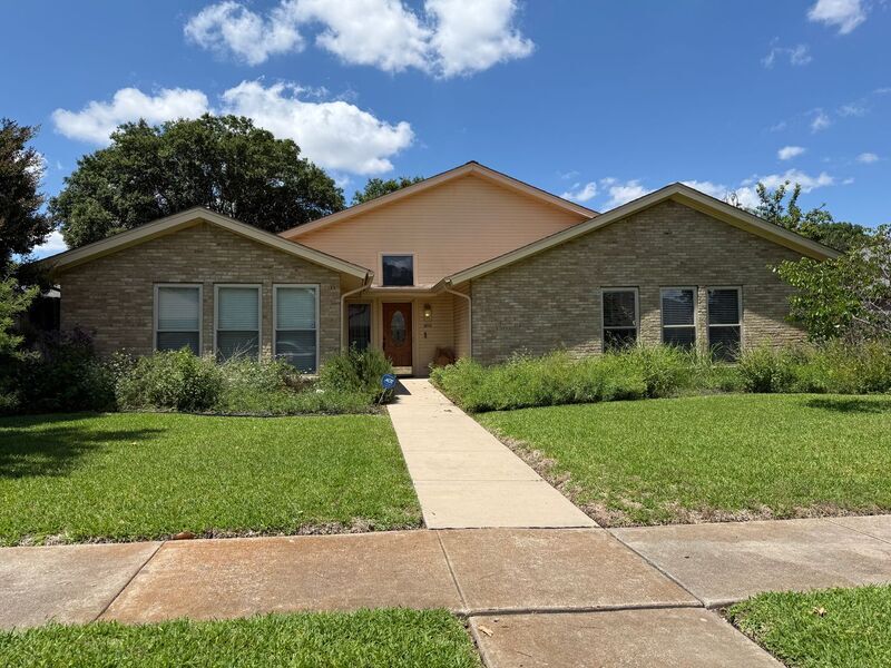 406 Provincetown Ln in Richardson, TX - Building Photo