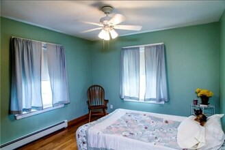 57 Kennedy St in Woonsocket, RI - Foto de edificio - Building Photo
