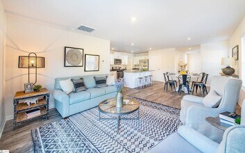 1 Southern Pne Dr in Greenville, SC - Building Photo - Building Photo