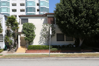 10361-10365 Ashton Ave in Los Angeles, CA - Foto de edificio - Building Photo