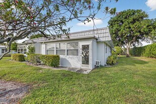 1 Valencia A in Delray Beach, FL - Building Photo