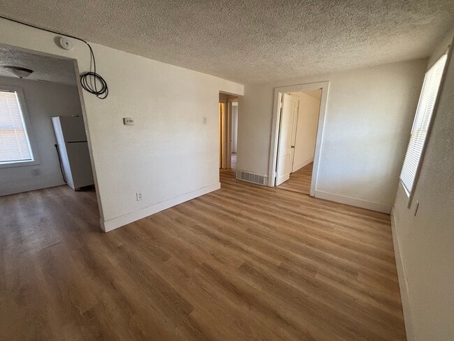 property at 634 W 14th Ave