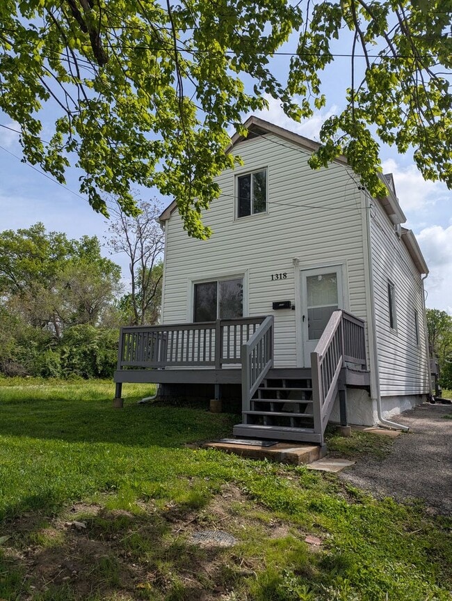 property at 1318 Pennsylvania Ave