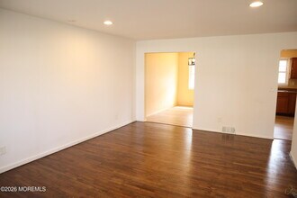 721 Burnt Tavern Rd in Point Pleasant, NJ - Building Photo - Building Photo