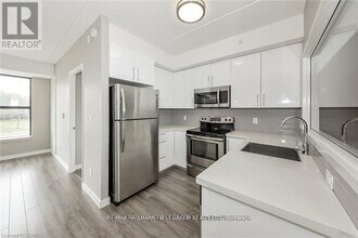 1291-1291 Gordon St in Guelph, ON - Building Photo - Building Photo