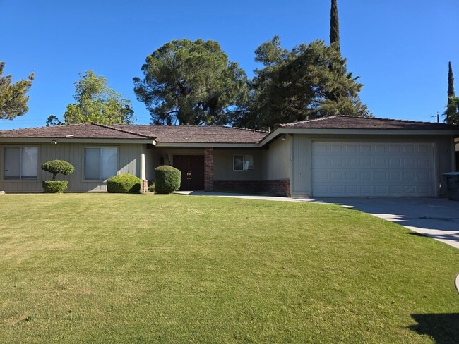 property at 3824 Christmas Tree Ln