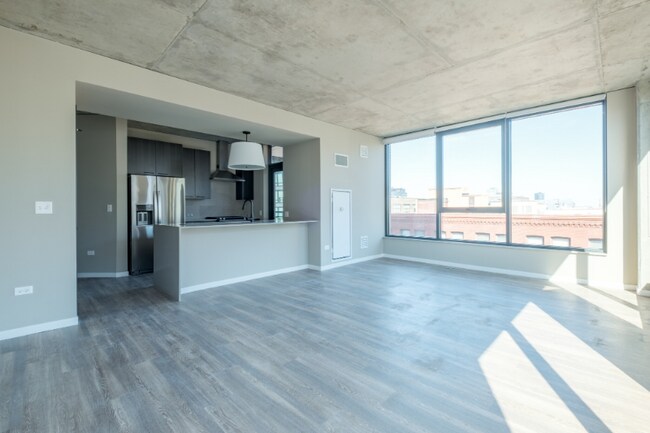 1001 W Washington St in Chicago, IL - Building Photo - Building Photo