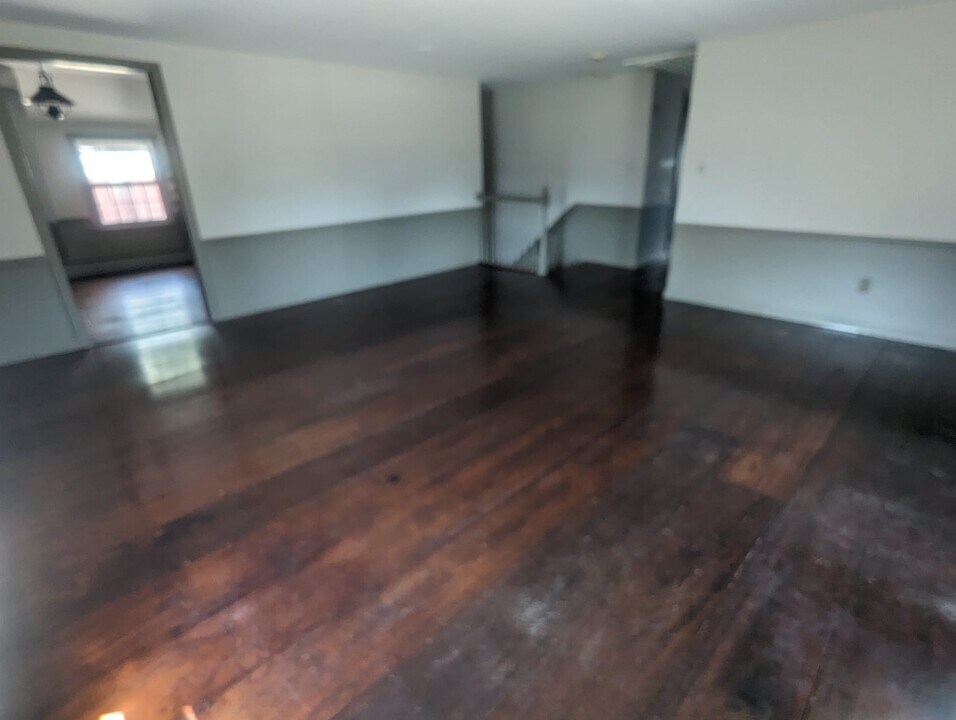 2856 Whitney Ave, Unit 2 in Hamden, CT - Foto de edificio