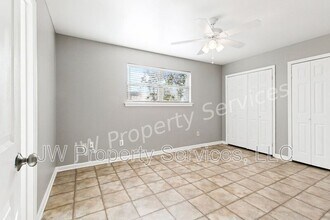 2203-2203 Octavia Dr in Chalmette, LA - Building Photo - Building Photo