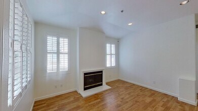 1807 Ladrillo Aisle in Irvine, CA - Building Photo - Building Photo